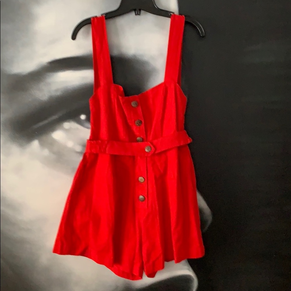 POSSE SHORTS PLAYSUIT UNWORN !!  M